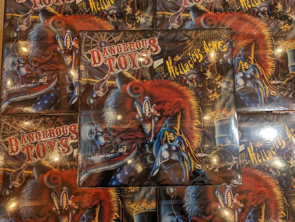 Dangerous Toys – Hellacious Acres Vinyl